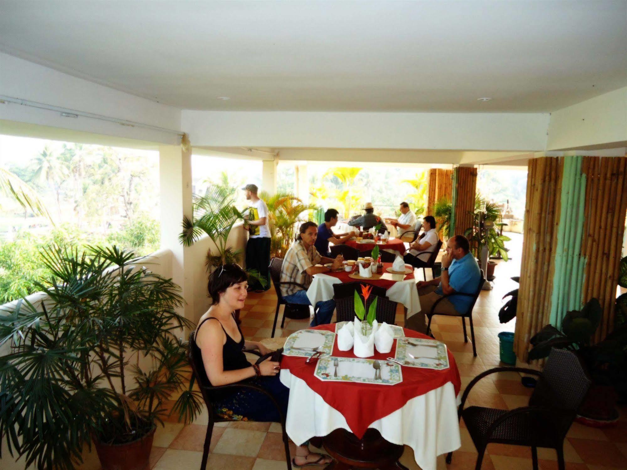 Siem Reap Riverside Hotel Εξωτερικό φωτογραφία